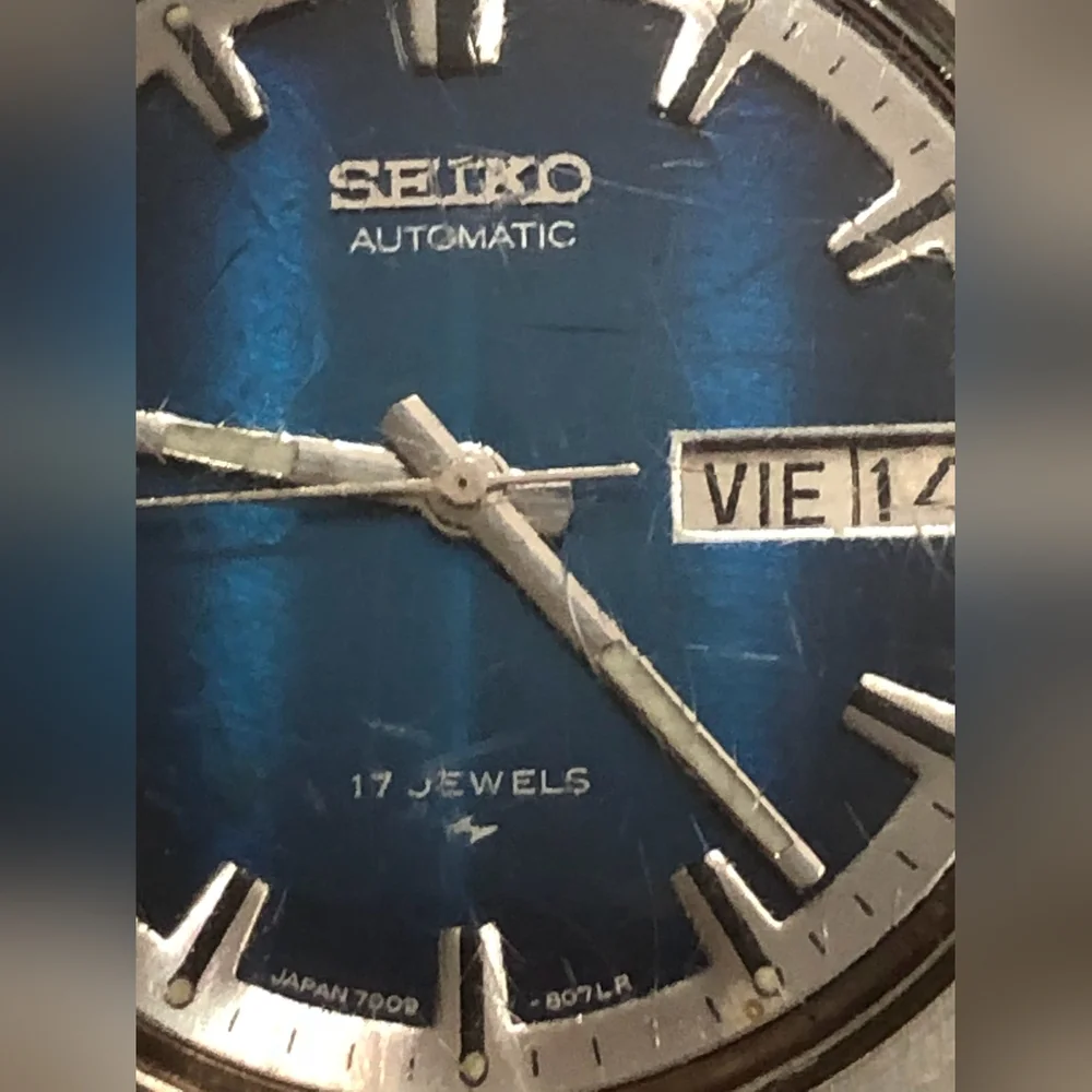 Rare Seiko VINTAGE MEN'S SEIKO WATCH, 17JEWEL 7009 8070 Blue dial day date - Picture 11 of 13